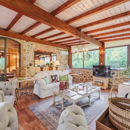 Villa With Shared Pool In San Rocco Lamporecchio