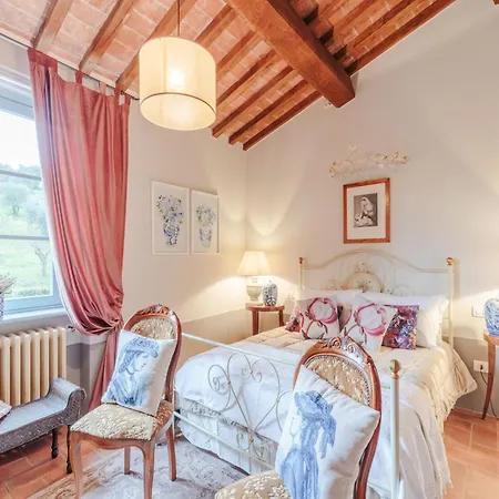 With Shared Pool In San Rocco Lamporecchio